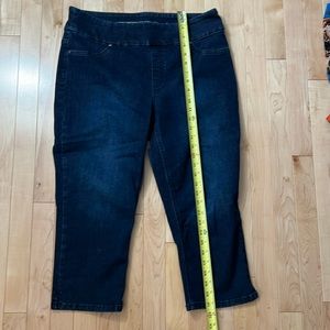 Chicos Capri leggings